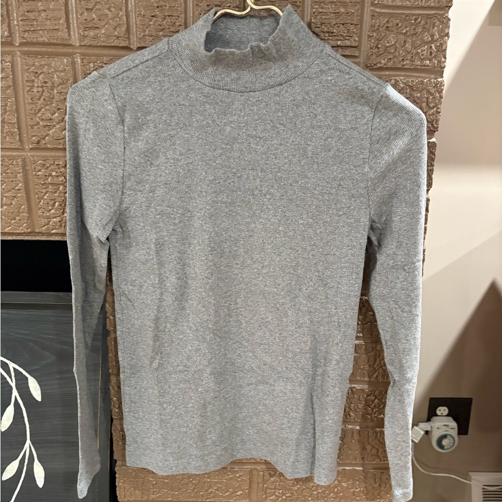LOFT Heather Gray Knit Top